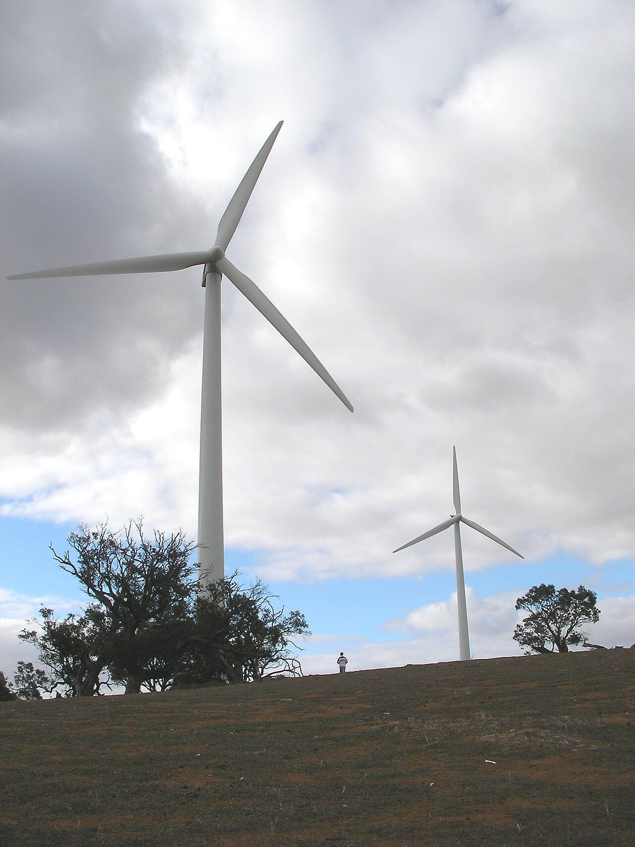 Wind turbine name : NM64/1500 * Nominal power : 1500 kW * Rotor diameter : 64 m [thewindpower.net] Challicum Hills Wind Farm, in Buangor, west of Melb