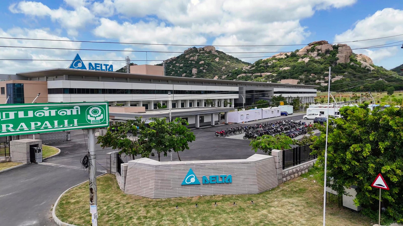 Delta Boosts Climate Efforts with Renewable Energy Agreement