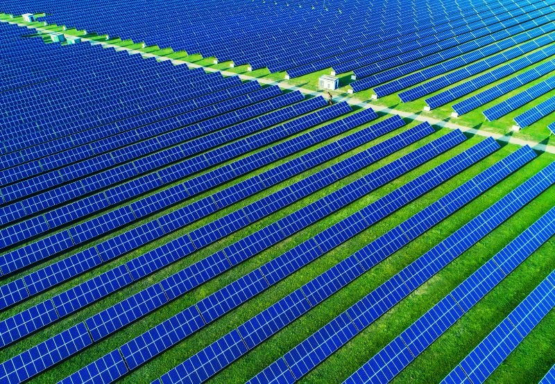 Iraq Launches 300 MW Karbala Solar Plant to Combat Blackouts