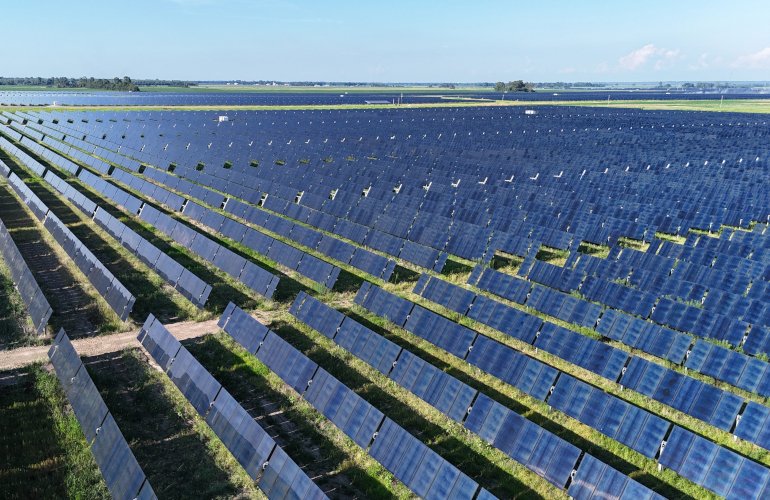 TVA Launches 177-MW Solar Farm with US-Made Panels in Tennessee