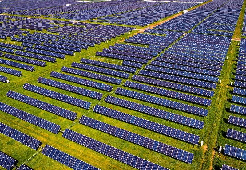 GIPCL Commissions 105 MW in Khavda Solar Project Milestone